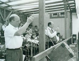 1994 Vorsitzender Hubert Kieser beim Badner Lied.JPG