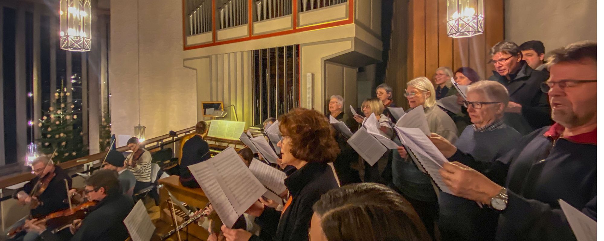 Auf der Empore an Weihnachten
