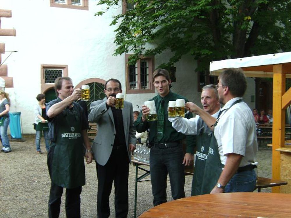 2008 Bieranstich Pfr. J. Balbach, Bgm. R. Burger, Bezirksvertr. Distelhaeuser Brauerei, M. Schmelcher, K. Roos