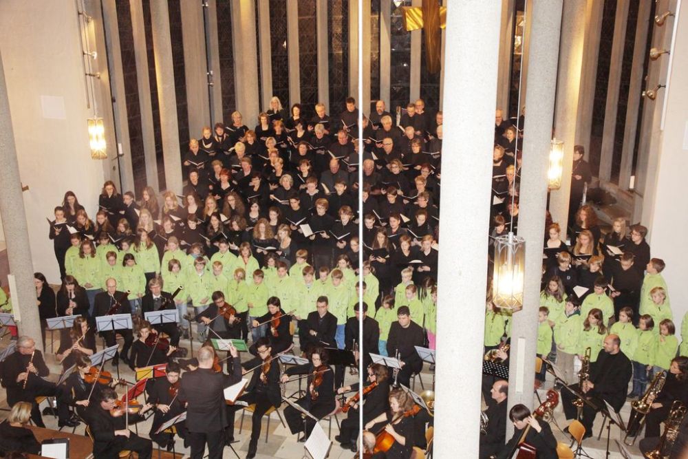 Kinder-, Jugend- und Kirchenchor in St. Oswald Buchen