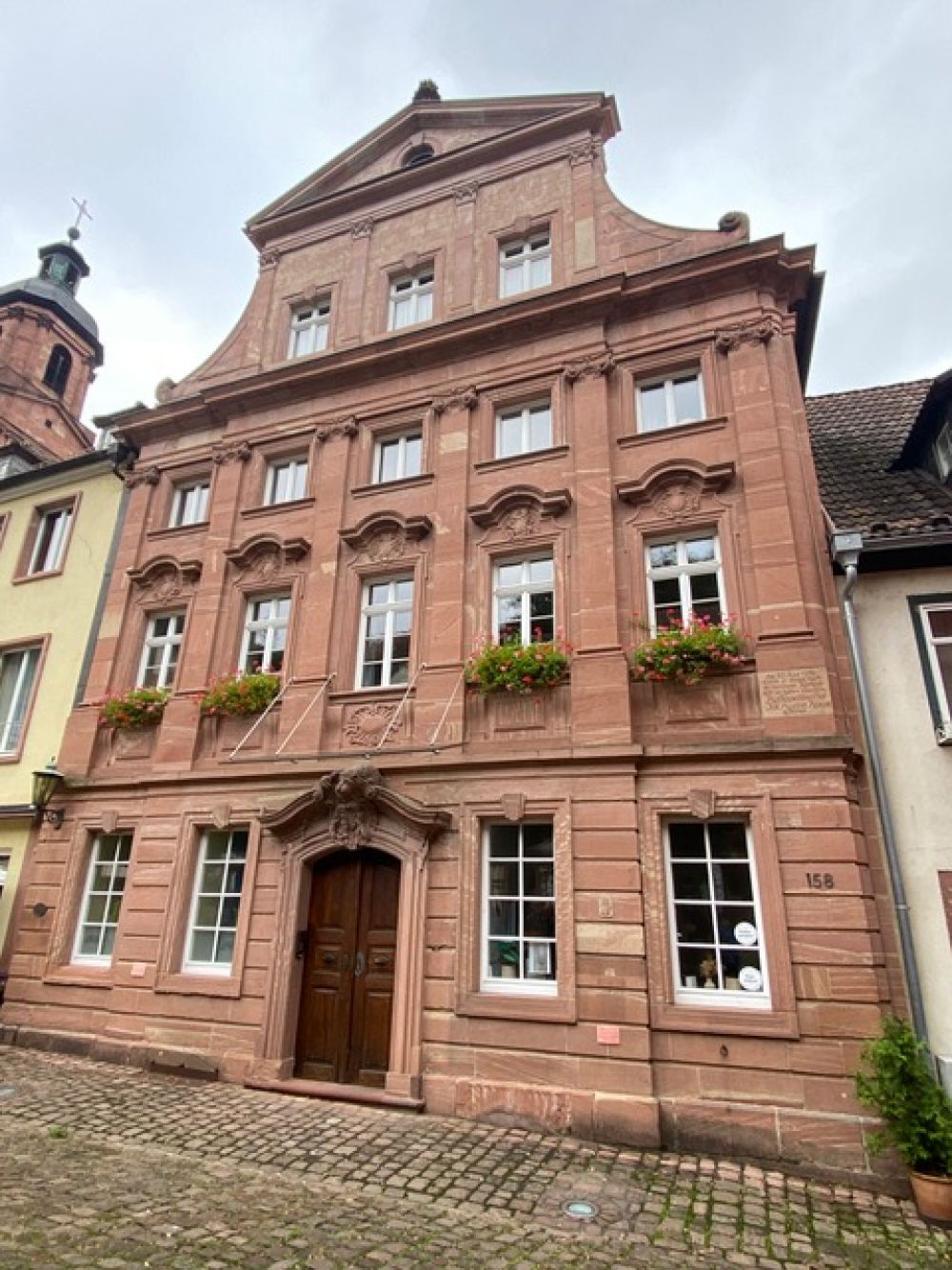 Wohnhaus aus Odenwälder Buntsandstein