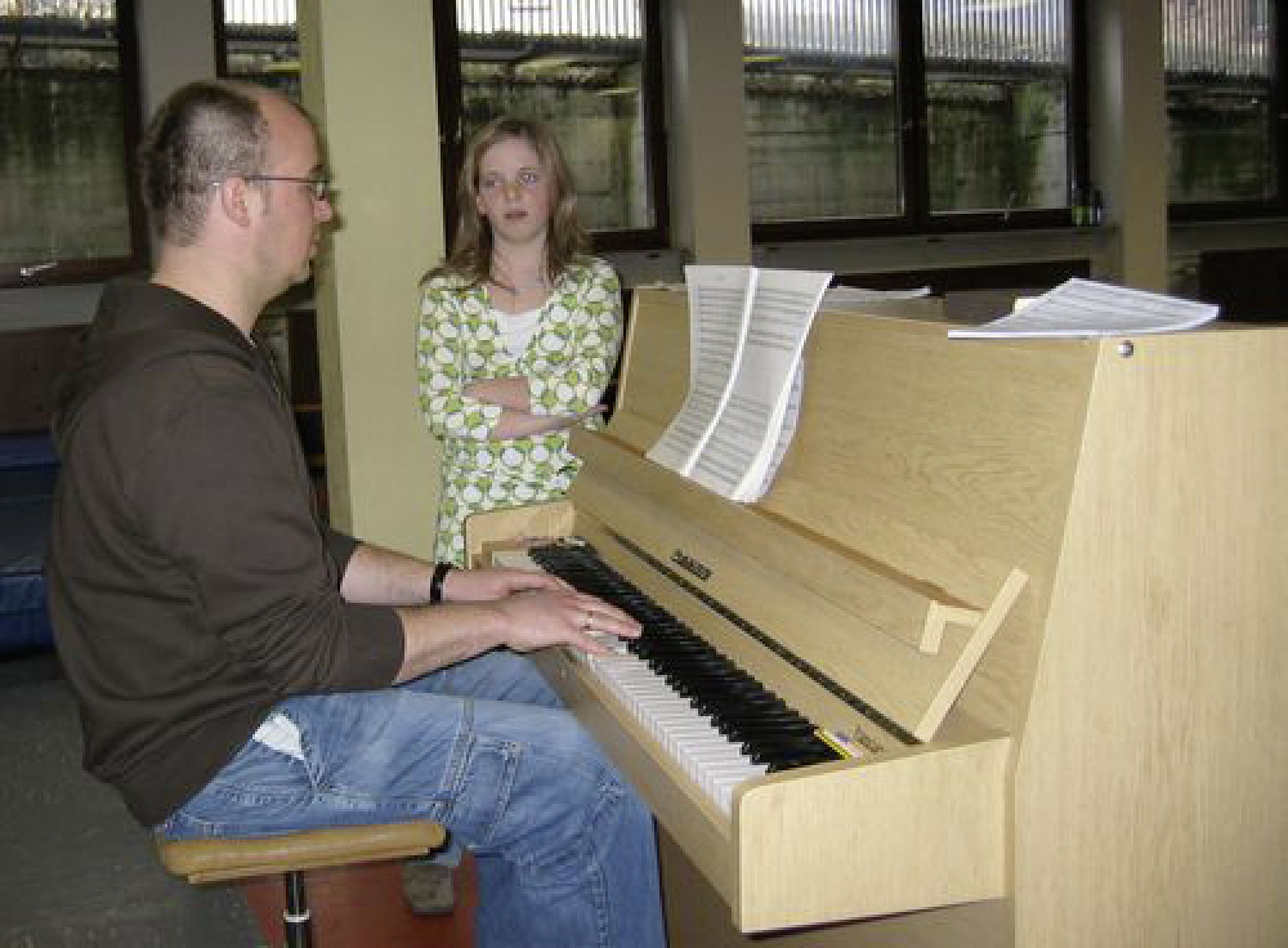 Stimmbildung  mit Klavier Stimmbildung  mit Klavier