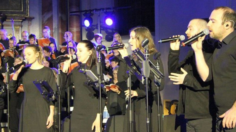 Brillante Solisten (von links): Eva Breitinger, Marion Beck, Helen Majer, Mathias Grollmuss und Martin Grollmuss. © MARTIN BERNHARD