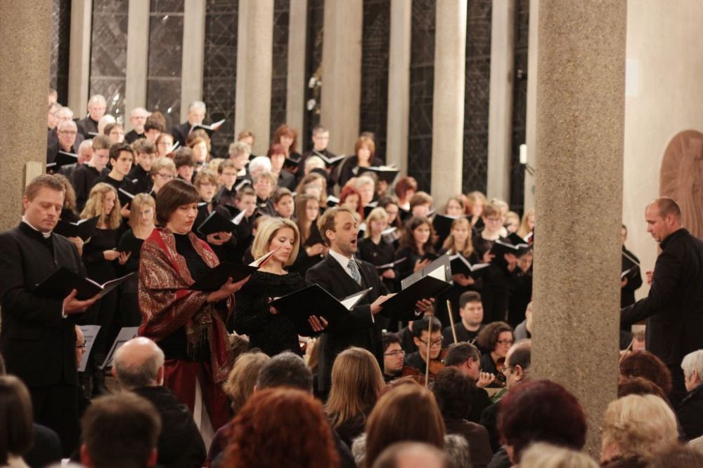 Kinder-, Jugend- und Kirchenchor in St. Oswald Buchen